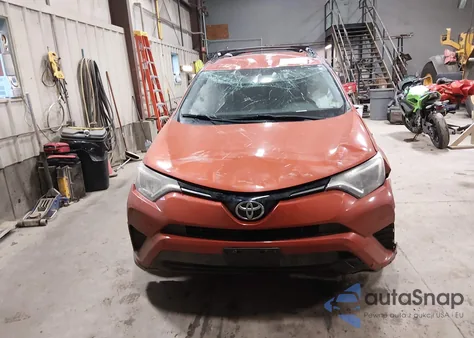 2016 Toyota Rav4 Le z USA, uszkodzony, nr VIN JTMBFREV1GJ075441